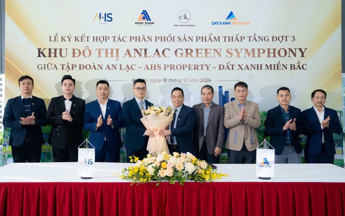 An Lạc Group ký kết hợp tác AHS phân phối dự án Anlac green symphony